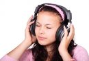 cute female girl headphones 41553