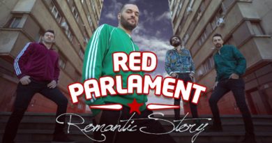 Red Parlament Romantic Story